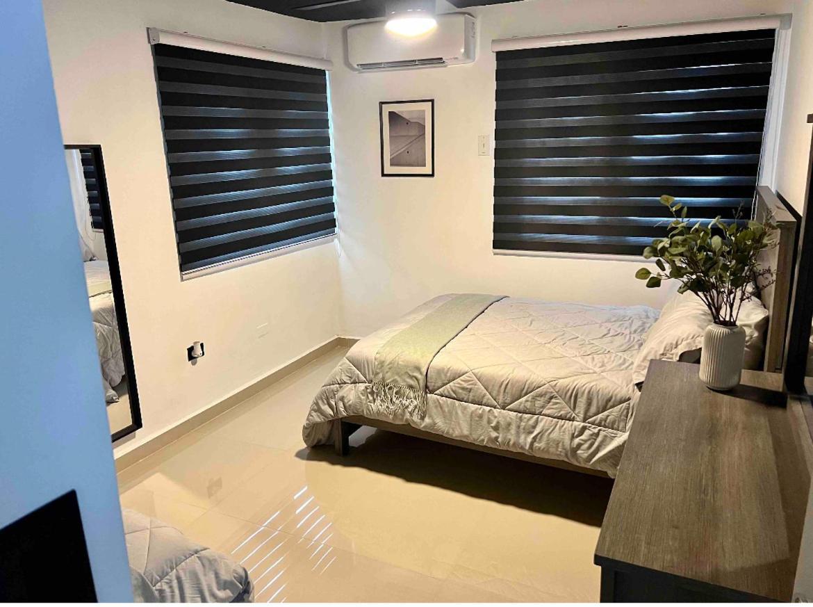 North Breeze Guest House 1 Levittown Extérieur photo