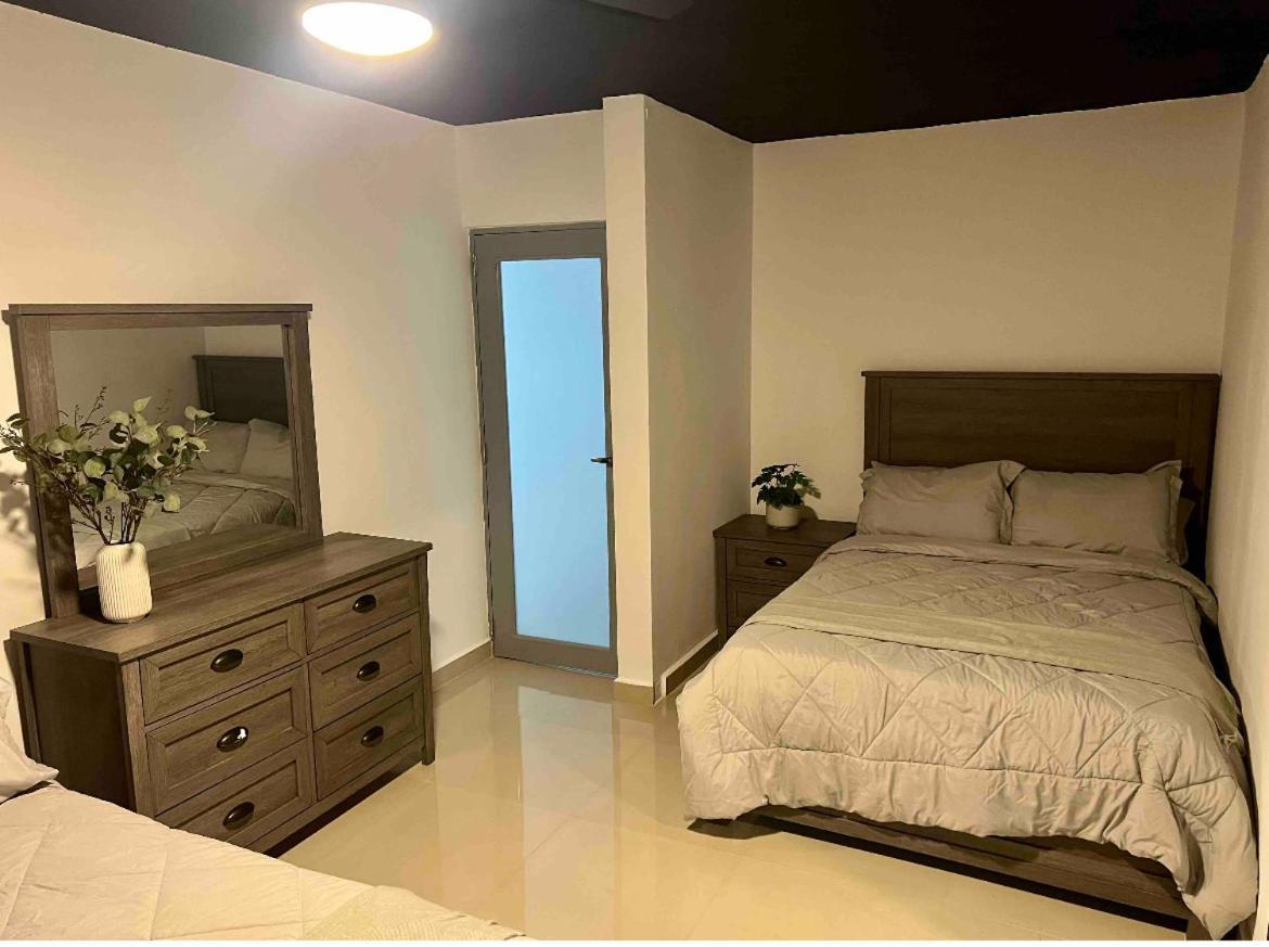 North Breeze Guest House 1 Levittown Extérieur photo